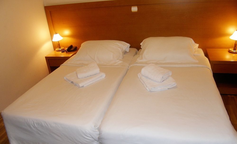Theoxenia Hotel Atene Esterno foto