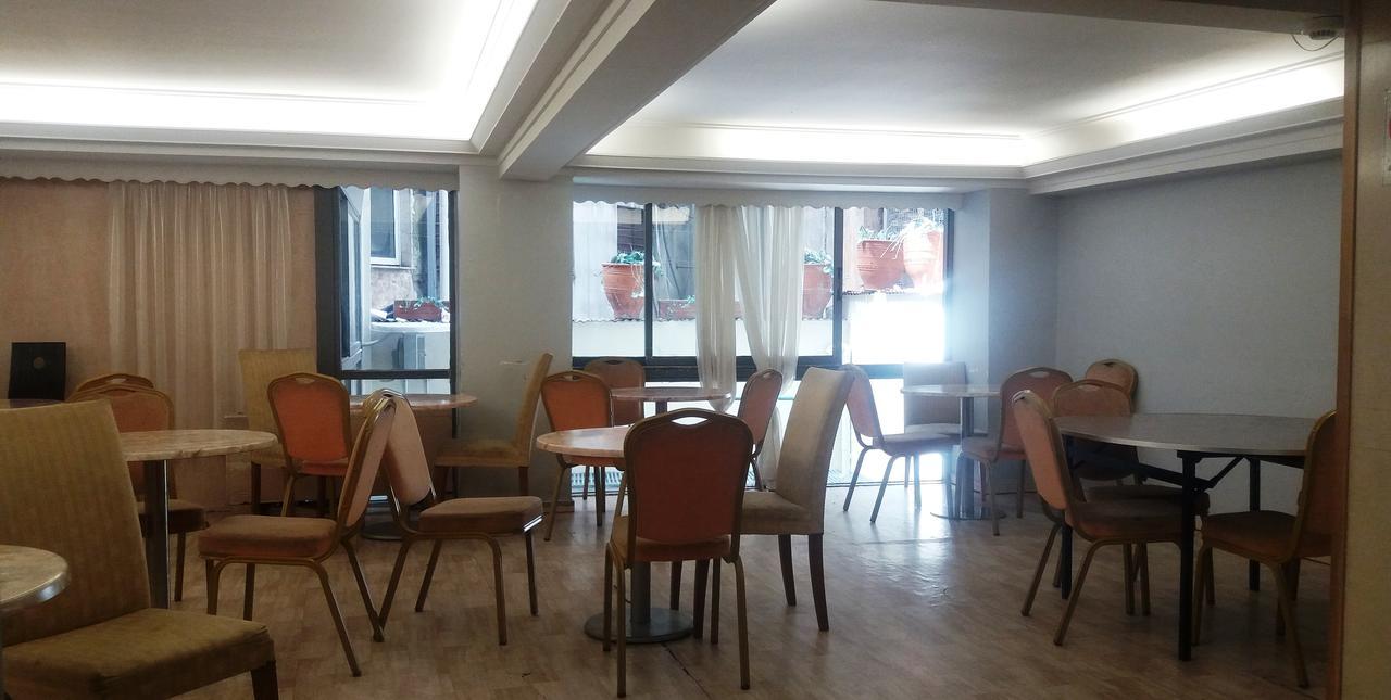 Theoxenia Hotel Atene Esterno foto