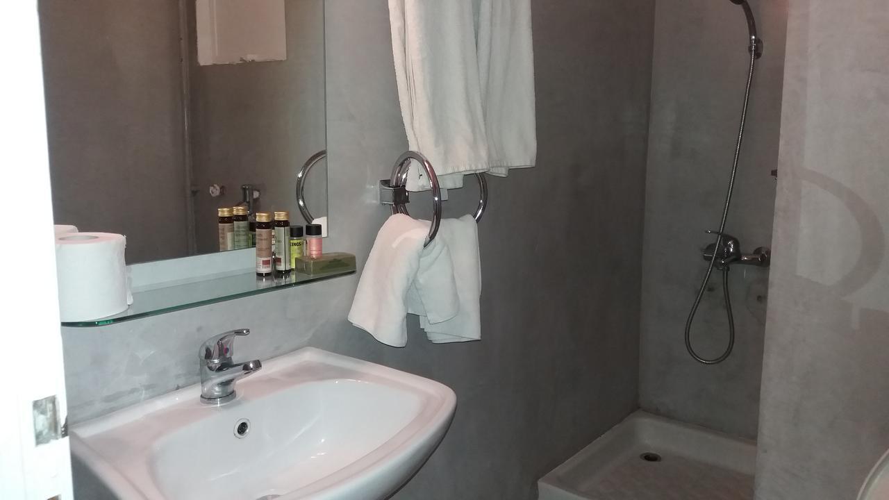 Theoxenia Hotel Atene Esterno foto